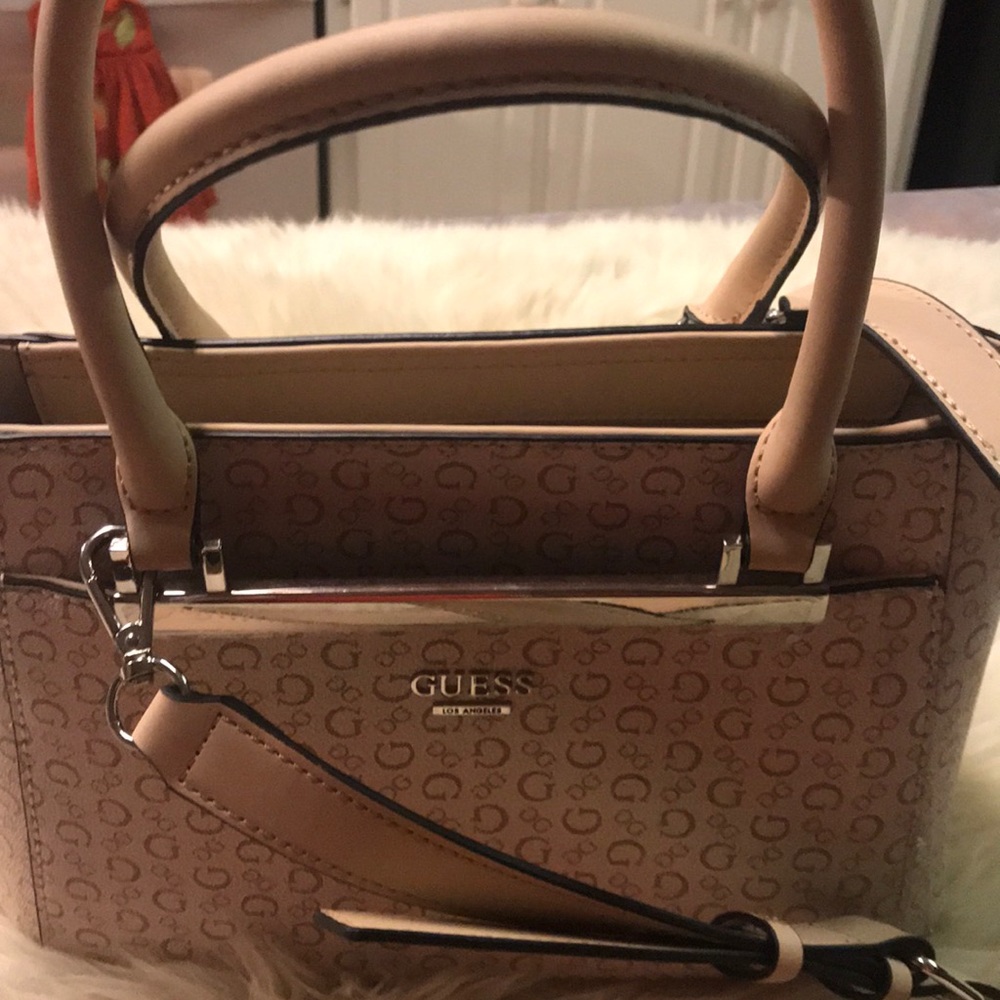 Guess hand bag with detachable shoulder strap